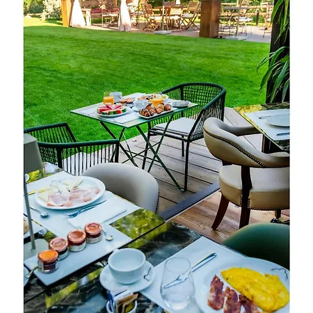 Bragard Hotel 3*